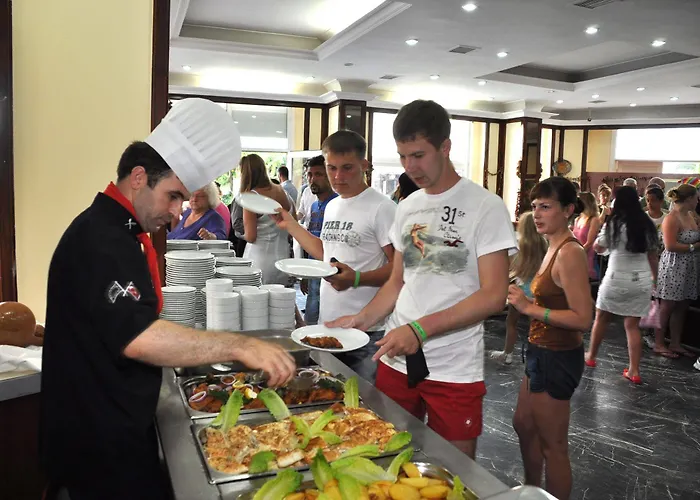 Aegean Park מלון 3*